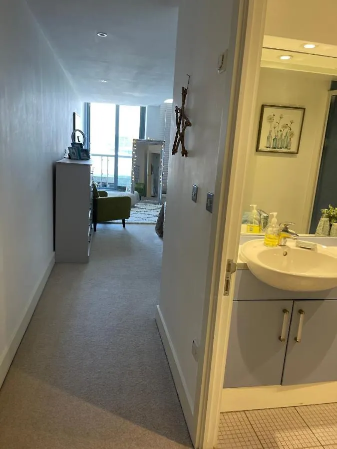 3 Bedroom Stunning Penthouse London 0*,